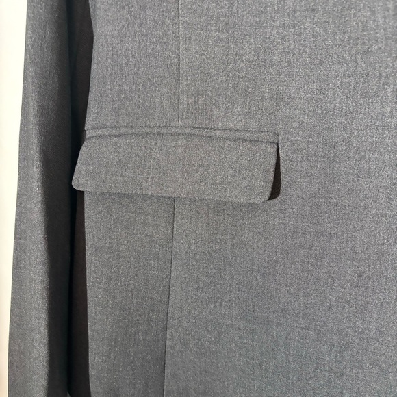 NWT Liz Claiborne Regular Fit Charcoal Grey Blazer, Size 6 - Picture 7 of 15